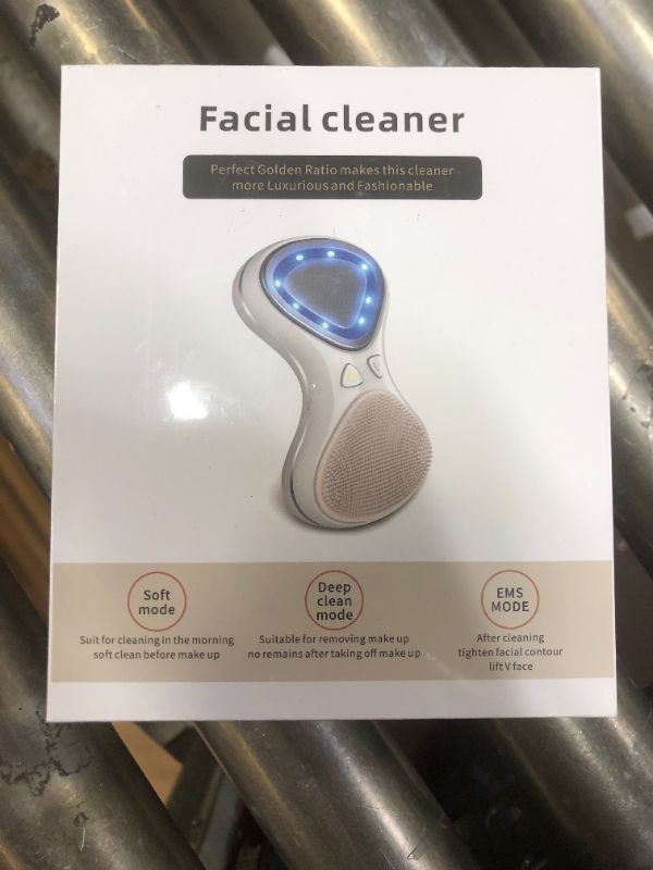 Photo 2 of Facial Brush Skin Cleansing, IPX7 Waterproof Electric Face Cleansing Brush Silicone, 3 in 1 Facial Cleaner for Exfoliating, Massaging and Deep Pore Cleansing, Suit for Sensitive Skin
[[ FACTORY SEALED ]]