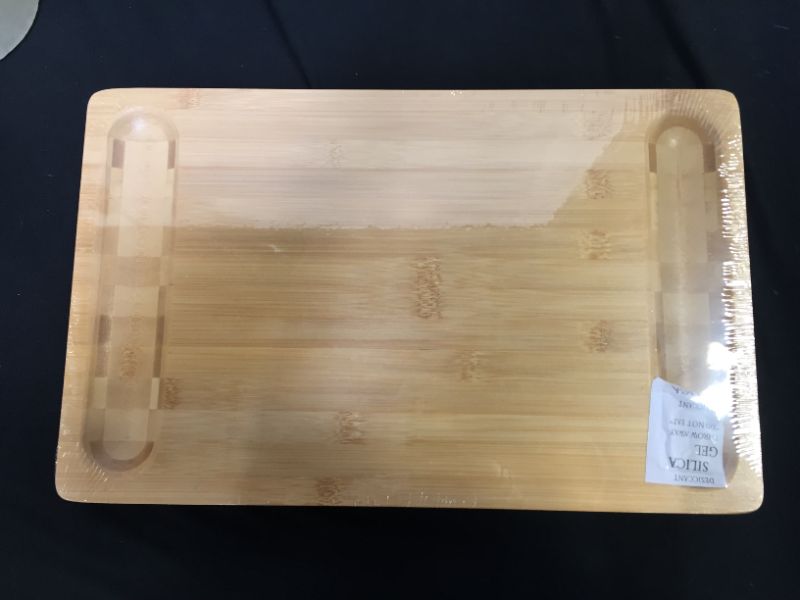 Photo 1 of 16" BAMBOO CUTTING BOARD WITH COMPARTMENTS