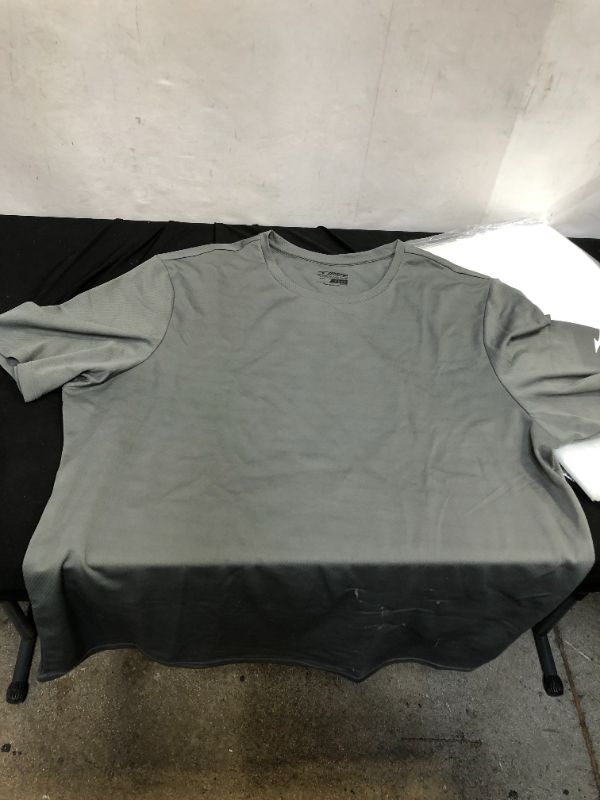 Photo 1 of MEN'S WORK OUT T-SHIRT SIZE XXX-LARGE