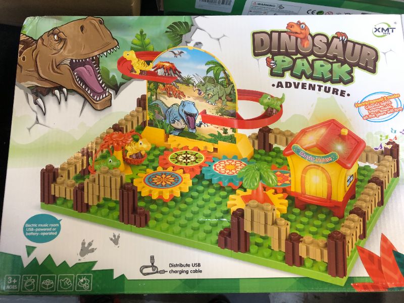 Photo 1 of DINOSAUR PARK ADVENTURE RACE TRACK TOY