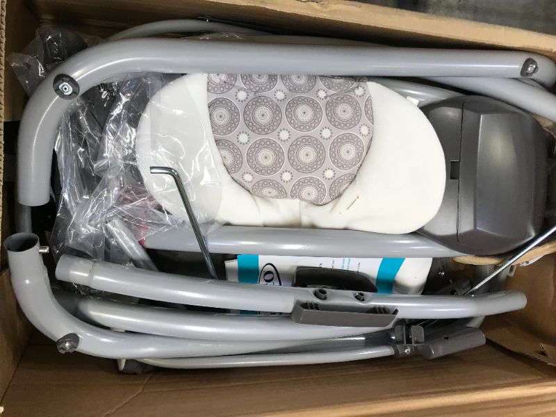Photo 1 of Graco Simple Sway Abbington Baby Swing