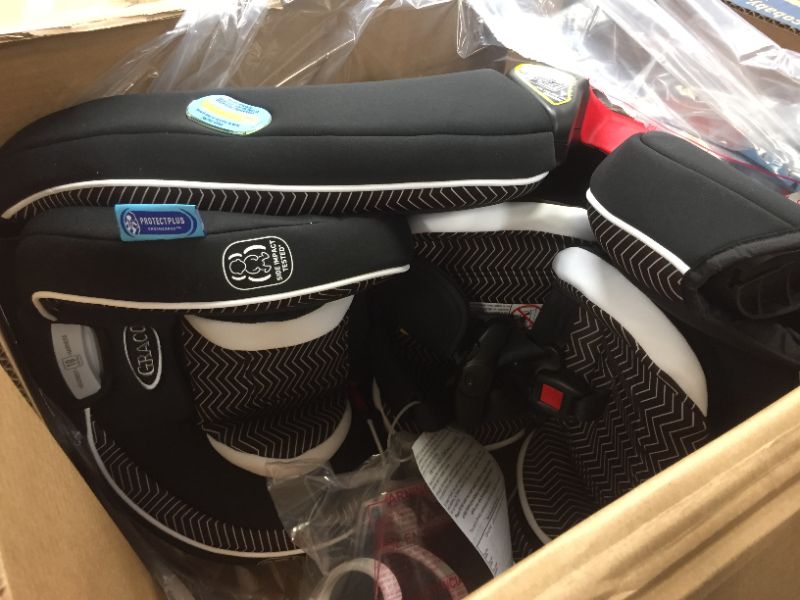 Photo 1 of Graco 4ever DLX 4-in-1 Convertible Car Seat - Zagg, LITTLE TO NO USE 