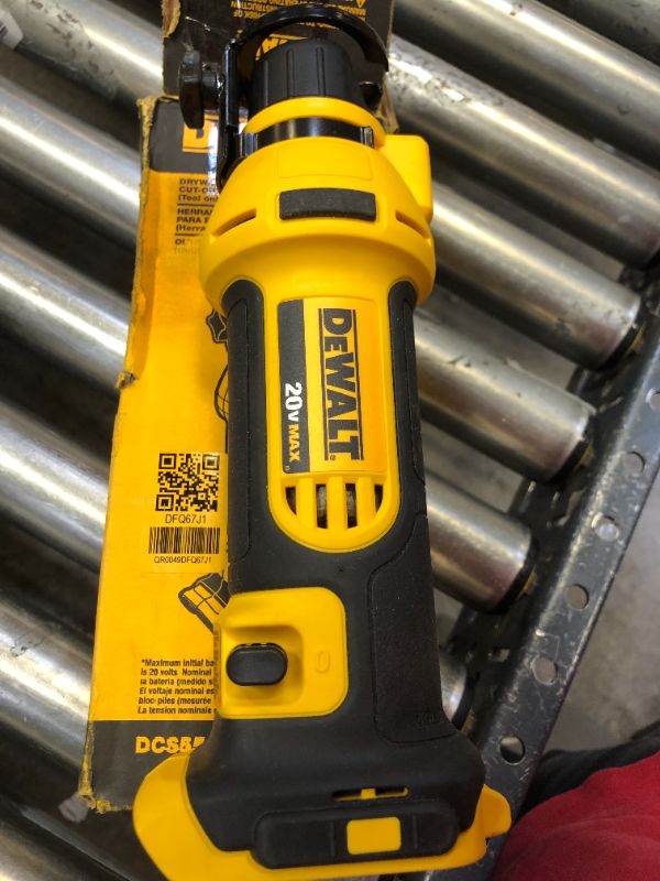 Photo 3 of DEWALT 20V MAX Drywall Cutting Tool, Cut-Out, Tool Only (DCS551B)