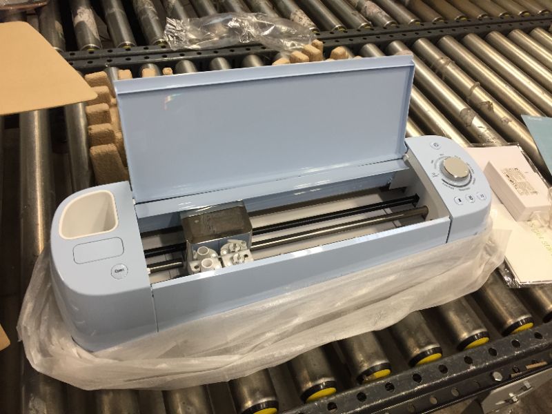 Photo 1 of Cricut Explore Air 2 Craft Cutting Machine - Blue