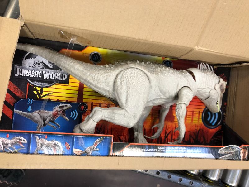 Photo 2 of ??Jurassic World Destroy ‘N Devour Indominus Rex with Chomping Mouth