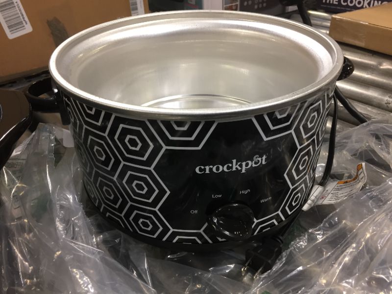 Photo 2 of Crockpot Round Slow Cooker, 4.5 quart, Black & White Pattern (SCR450-HX)
