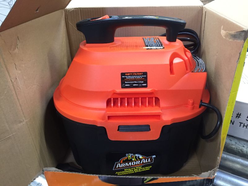 Photo 2 of Armor All 2.5 Gallon 2 Peak Horse Power Wet/Dry Vacuum