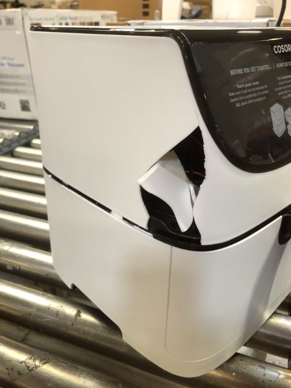 Photo 4 of 54
Cosori 5.8-Quart White Air Fryer
** LEFT SIDE IS BROKEN **