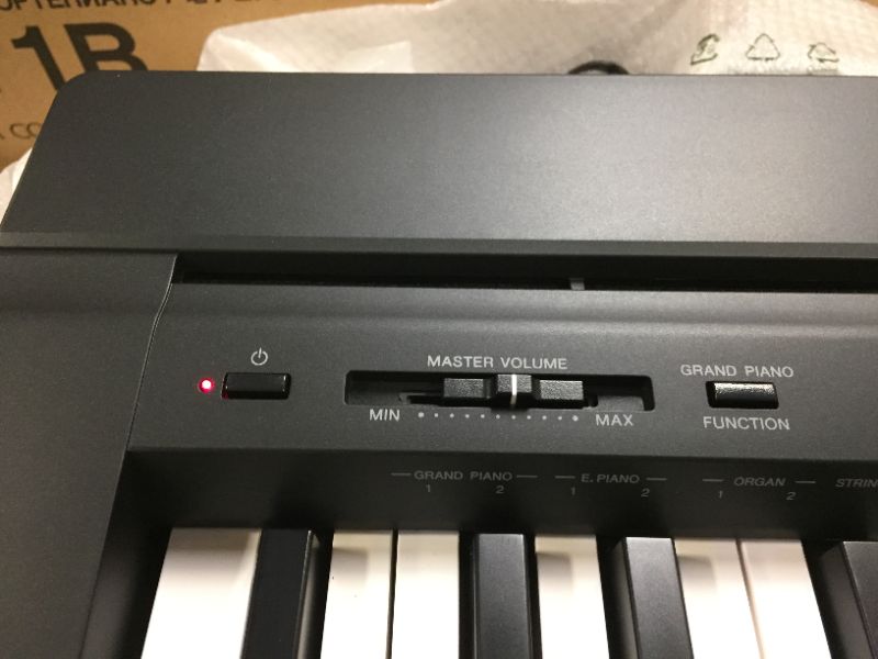 Photo 4 of YAMAHA P71 88-Key Weighted Action Digital Piano with Sustain Pedal and Power Supply PARTS ONLY
first 5 high note keys are not working properly, it won't play or play full volume all the time