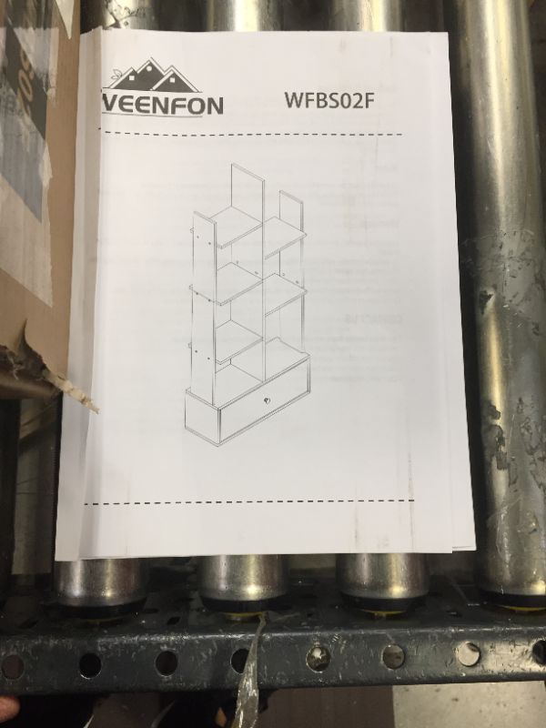 Photo 1 of Generic cabinet Weenfon
