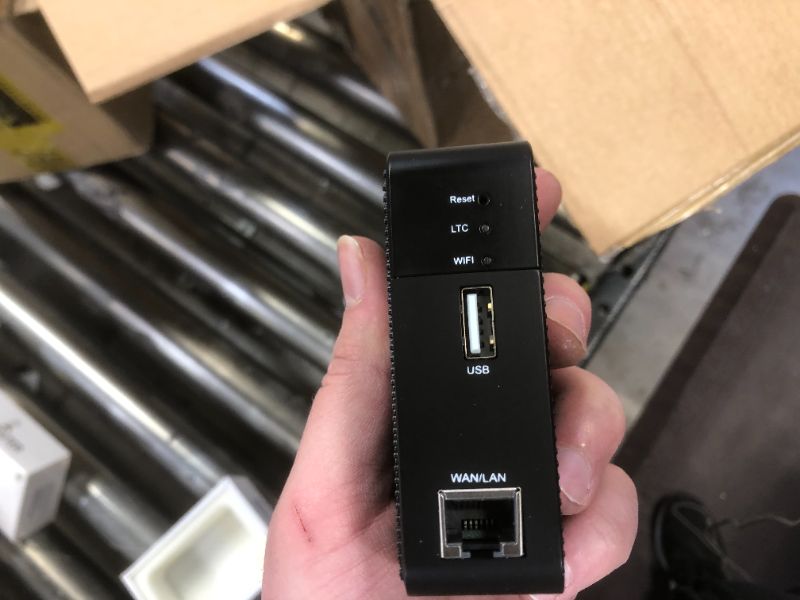 Photo 5 of AntRouter R1-LTC ~1.29MH/s ASIC Litecoin Miner with Built-in WiFi Router (AntRouter R1-LTC @ 1.29MH/s)-FACTORY SEALED UNABLE TO PROPERLY TEST 
