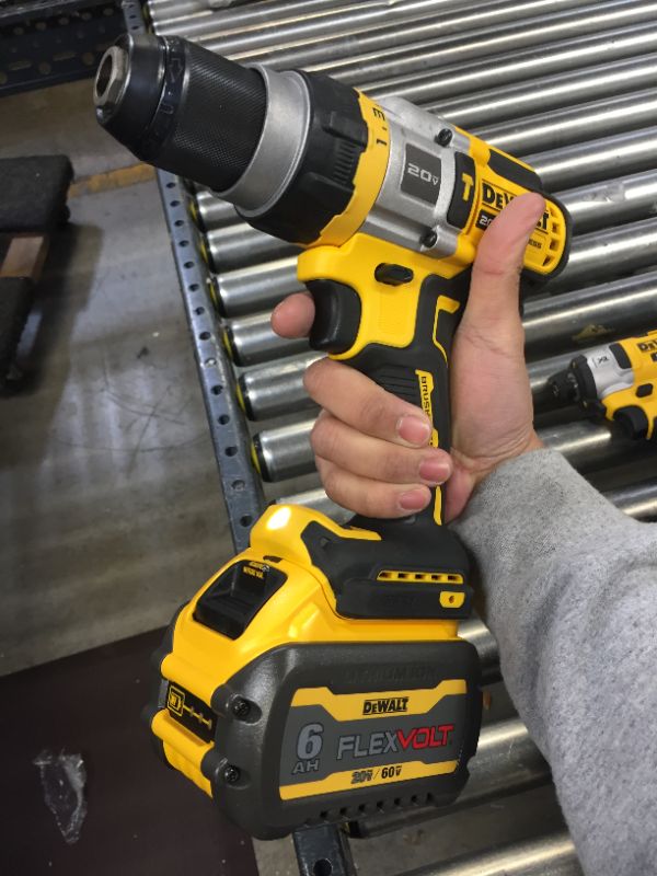 Photo 2 of 20V MAX* XR® BRUSHLESS CORDLESS COMPACT DRILL / DRIVER AND IMPACT DRIVER COMBO KIT