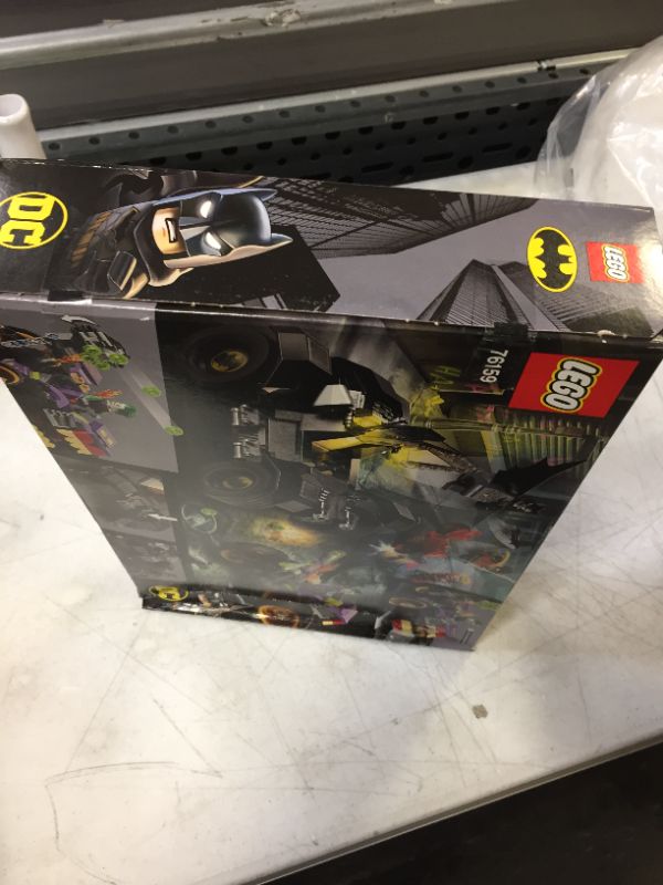 Photo 3 of LEGO DC Batman Joker's Trike Chase Batmobile Playset with Action Minifigures 76159
