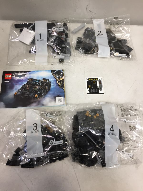 Photo 3 of  LEGO Super Heroes Batmobile™ Tumbler: Scarecrow™ Showdown 76239-- NEW BUT OPENED FOR LIVE PHOTOS / DISPLAY IN FRONT OF BOX IS DAMAGED 