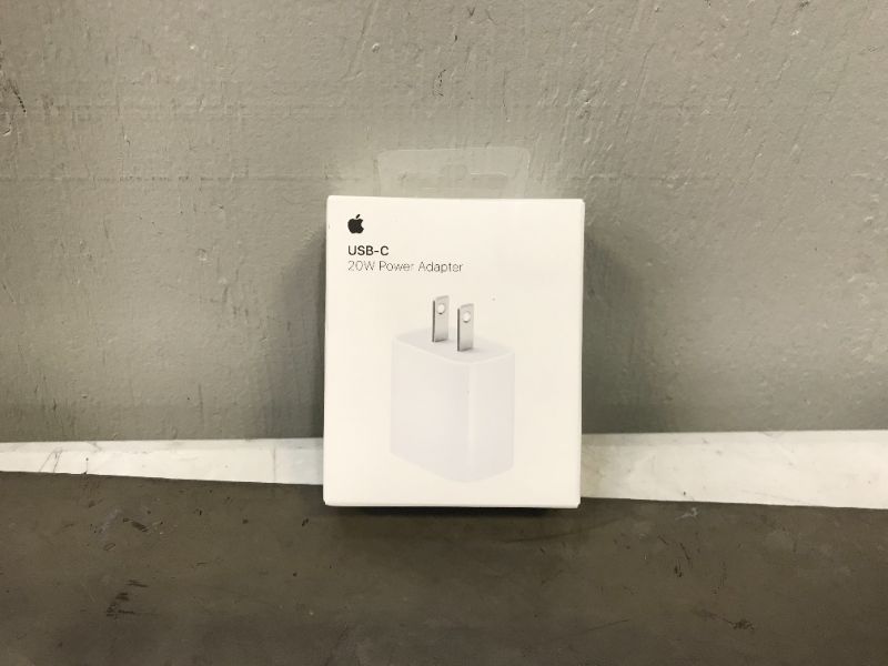 Photo 2 of Apple 20W USB-C Power Adapter
