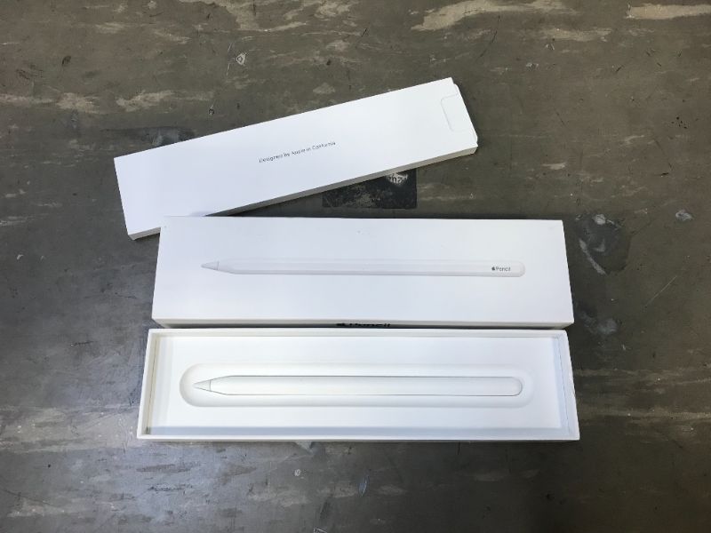 Photo 2 of Apple Pencil (2nd Generation)
