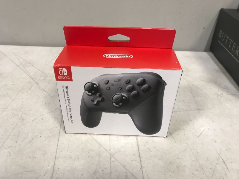 Photo 2 of Nintendo Switch Pro Controller
