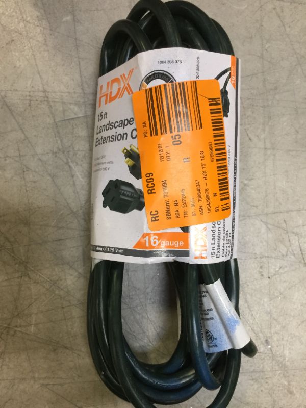 Photo 2 of 15 ft. 16/3 Indoor/Outdoor Landscape Extension Cord, Green
