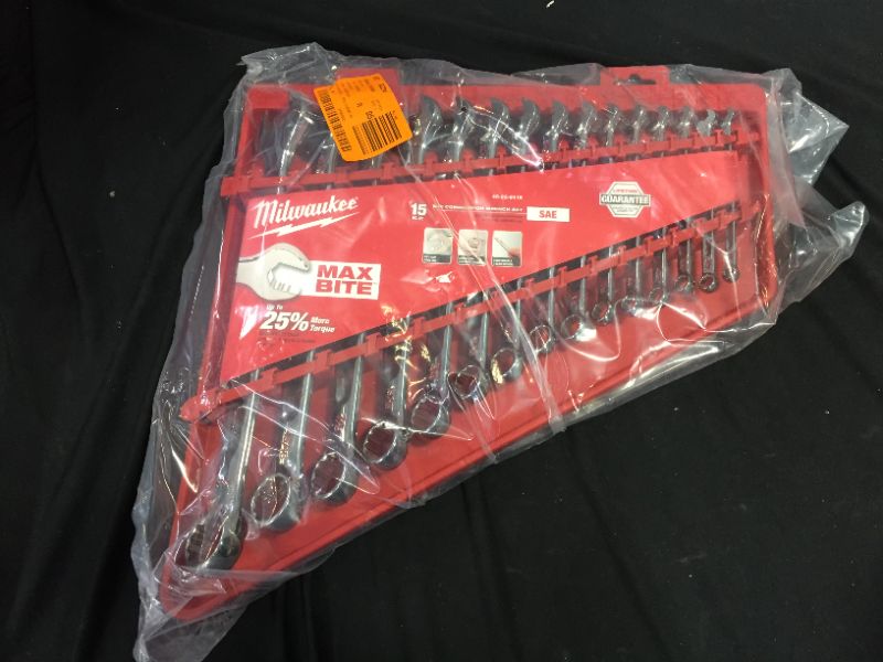 Photo 2 of Milwaukee Combination SAE Wrench Mechanics Tool Set (15-Piece)
