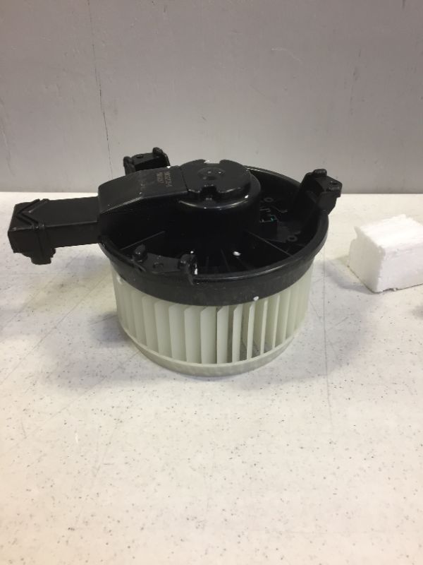 Photo 1 of 2006-2011 HONDA CIVIC HONDA BLOWER MOTOR FRONT