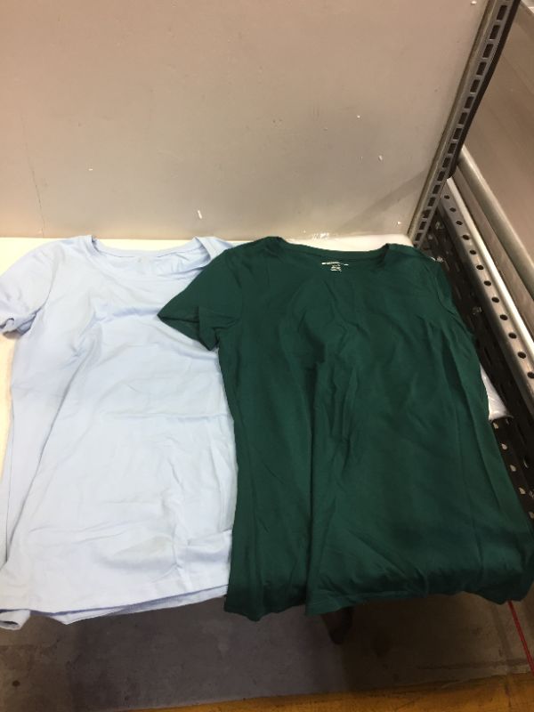 Photo 1 of AMAZON ESSENTIALS WOMENS SHORT SLEEVE SHIRTS GREEN/SKY BLUE
SIZE SMALL 2 PCK