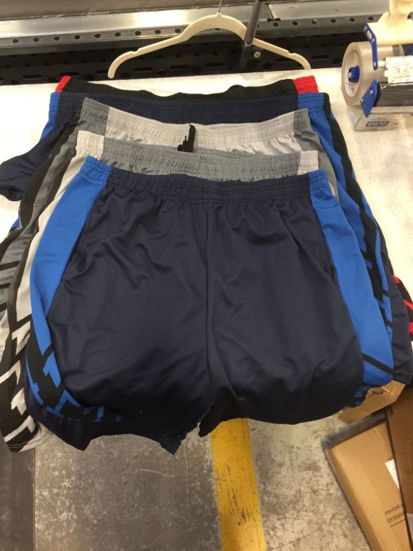 Photo 1 of 5 pack gym shorts 
3xl