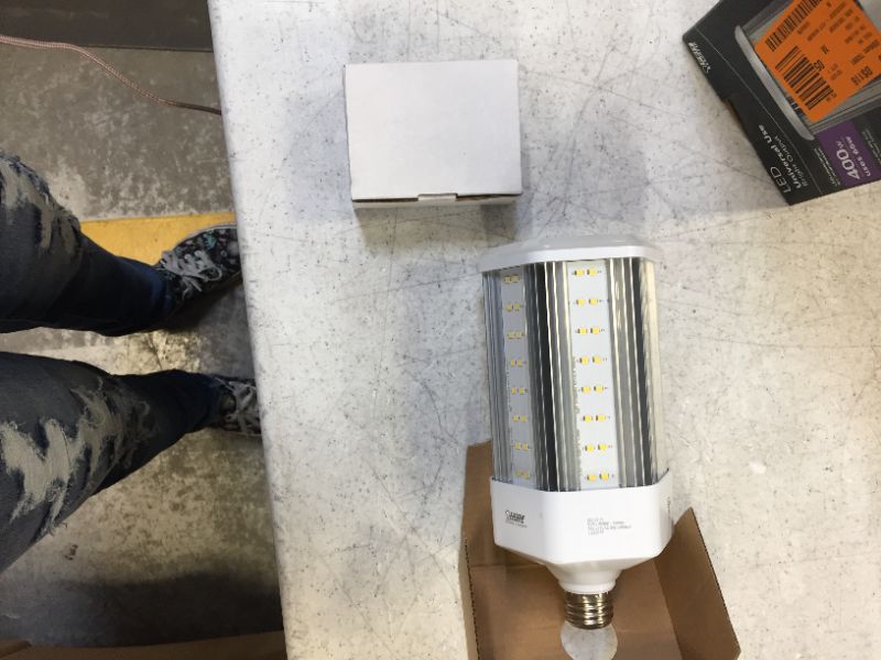 Photo 2 of 400-Watt Equivalent Corn Cob E26 Base with E39 Mogul Adapter High Lumen Daylight (5000K) HID Utility LED Light Bulb
