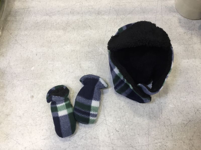 Photo 1 of Kids Unisex Winter Hat/Mittens