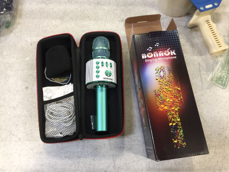 Photo 2 of BONAOK Bluetooth Wireless Karaoke Microphone,3-in-1 Portable Handheld Karaoke Mic Speaker Machine Birthday Home Party for PC or All Smartphone Q37 (Green)
