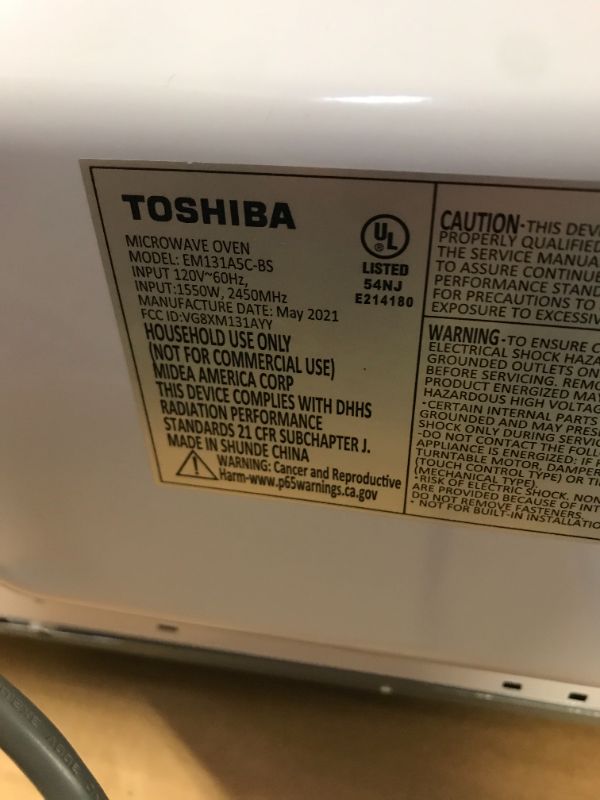 Photo 3 of toshiba em131a5c-bs microwave oven with smart sensor, easy clean interior, eco mode and sound on/off, 1.2 cu.ft, 1100w, black s