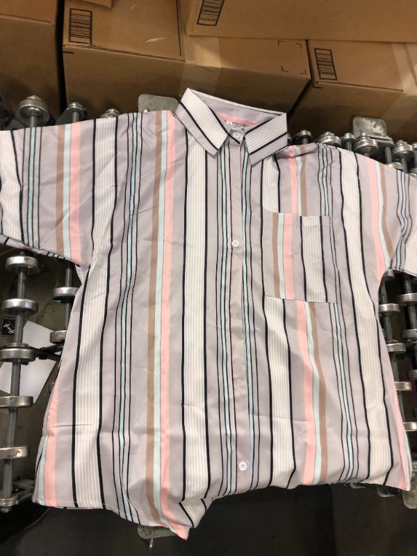 Photo 1 of MENS SHORT SLEEVE BUTTON UP COLLARED SHIRT SIZE SMALL