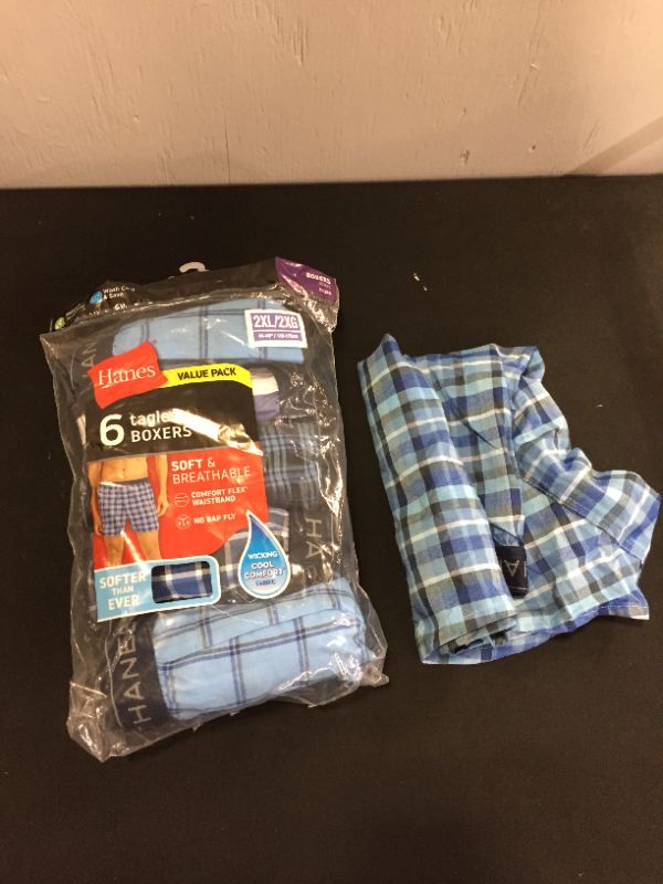 Photo 1 of Hanes Men's Value Pack Woven Boxers, 6 Pack
SIZE 2XL