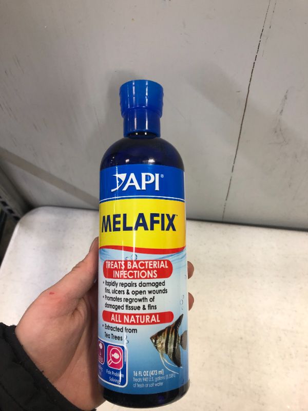 Photo 1 of API MelaFix for Aquariums, 16oz