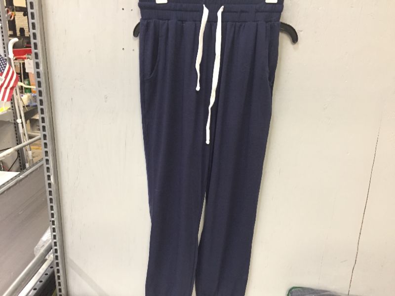 Photo 1 of Generic boy's sweatpants sz M