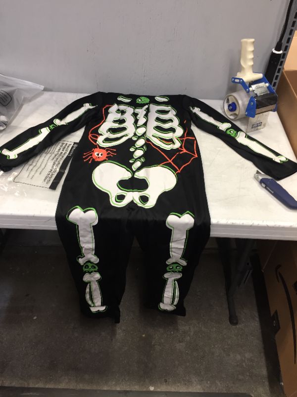 Photo 2 of Halloween Skeleton Costumes kids Glow in The Dark Skeleton Costumes with Gloves Halloween Scary Jumpsuit for Girls Boys 3-12T
10t