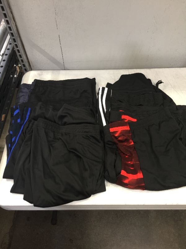 Photo 1 of Men's athletic shorts 