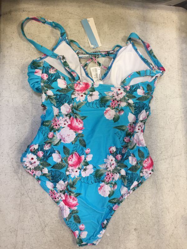 Photo 3 of CUPSHE Women's Blue Floral Strappy Criss Cross Plus Size One Piece Swimsuit size 0x
