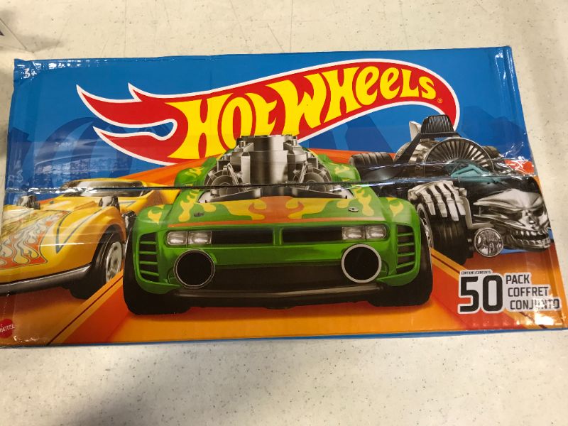 Photo 3 of Hot Wheels Basic Car 50-Pack [Amazon Exclusive]
MISSING ONE 49 CT