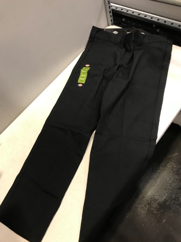 Photo 2 of Dickies Men's Flex Work Pant Slim Straight Fit BLACK 
SIZE 32X34
