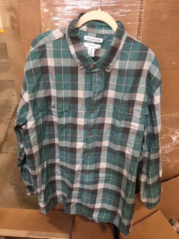 Photo 1 of Amazon Essentials Men's Regular-Fit Long-Sleeve Plaid Two-Pocket Twill Shirt
Size: 2XL