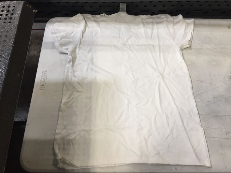 Photo 1 of Gildan women's white shirt 2 pack 
