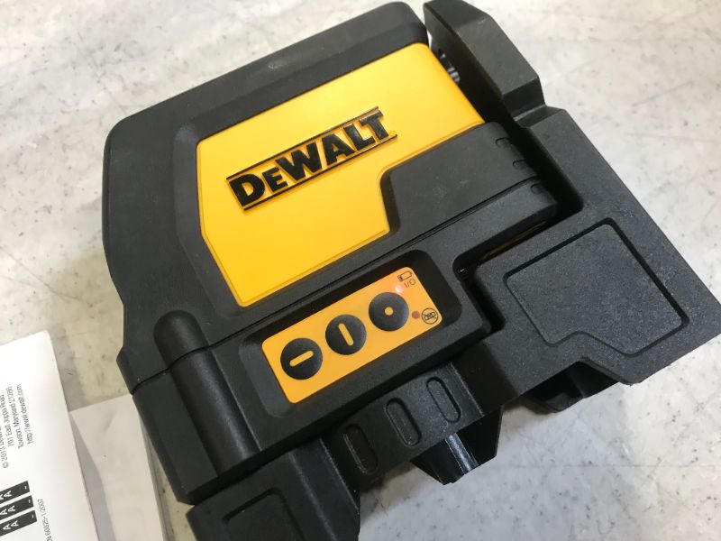 Photo 3 of DEWALT DW0822 Self-Leveling Cross Line and Plumb Spots Laser, Clear