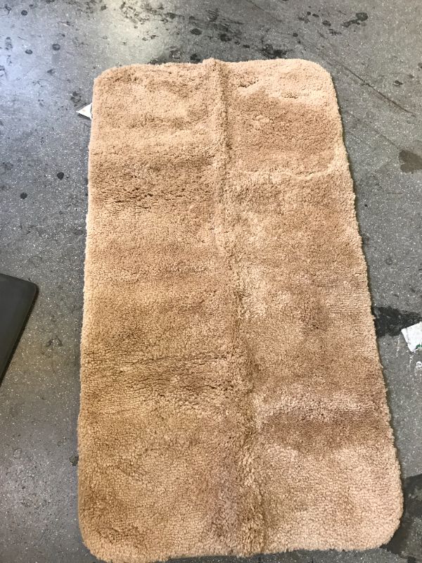 Photo 1 of 2'X3'7" BATHRUG 