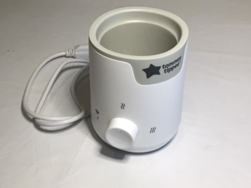 Photo 2 of New, Modern Design- Tommee Tippee Easi-Warm Bottle & Food Warmer, White