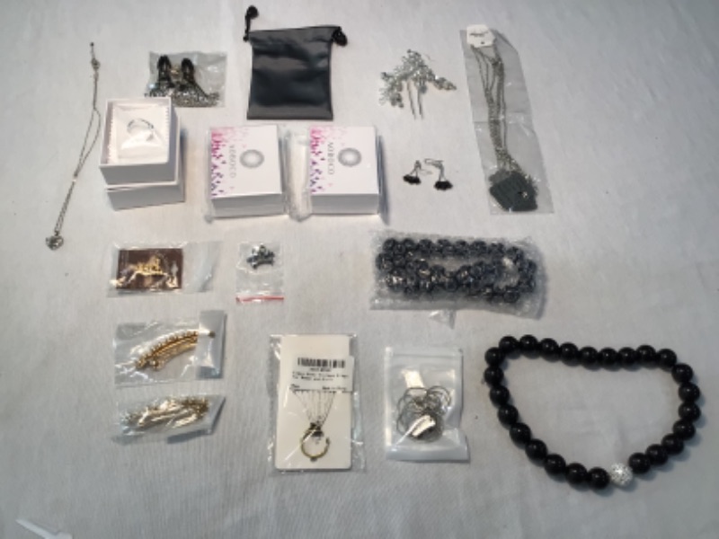 Photo 1 of Bundle of Assorted Pieces of Jewelry-