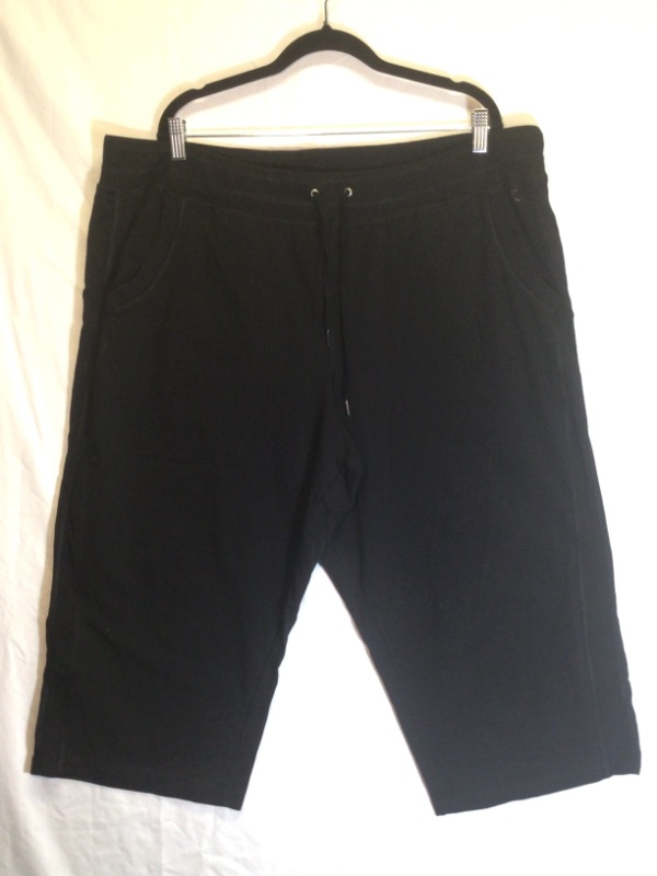 Photo 2 of Danskin Women's Capri with Drawcord-Two Pockets- Black- Size 3XLarge