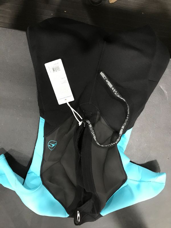 Photo 2 of O'Neill Women's Reactor II 2mm Back Zip Spring Wetsuit Black/Aqua 10