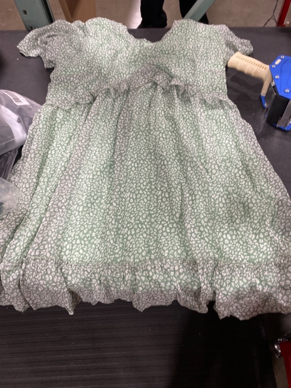 Photo 1 of green and white floral print dress, 2XL