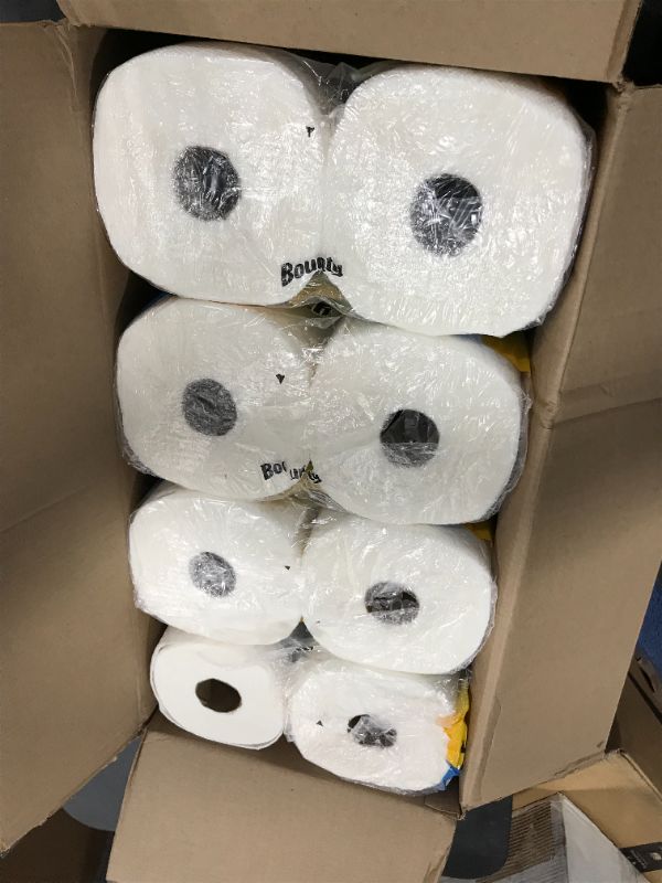 Photo 2 of Bounty Quick-Size Paper Towels, White, 8 Family Rolls = 20 Regular Rolls