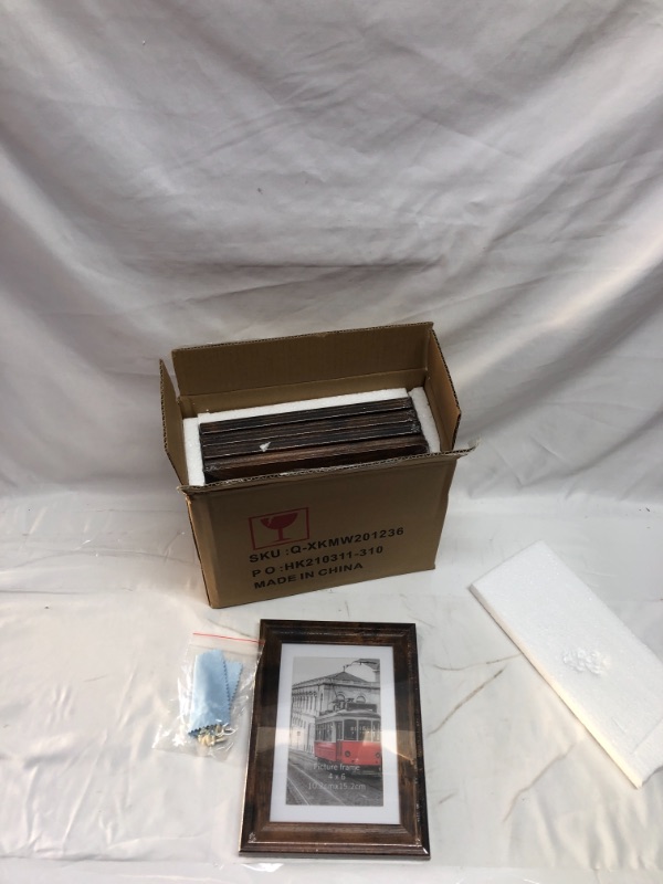 Photo 1 of 5 PACK 4 INCH X 6 INCH BROWN WOOD PICTURE FRAMES 